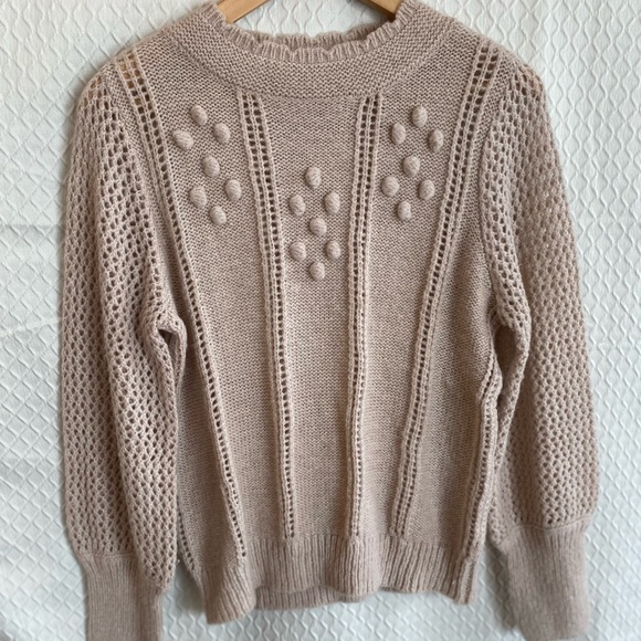 E & M long sleeve loose knit lightweight pull over sweater. Natural/beige. Large - Picture 1 of 13